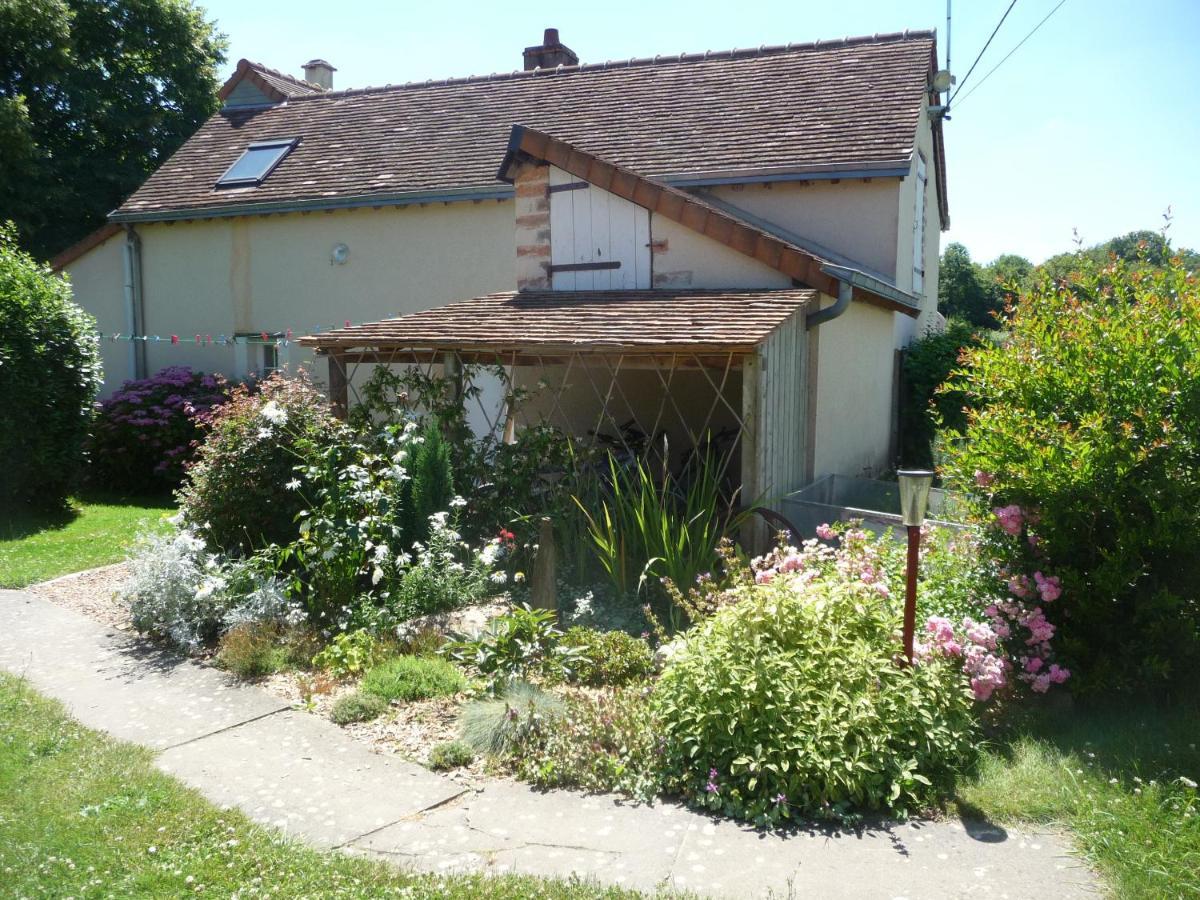 Chambre D'Hote En Vallee Du Loir - Elevage Des Rosiers Bazouges-sur-le-Loir Eksteriør billede